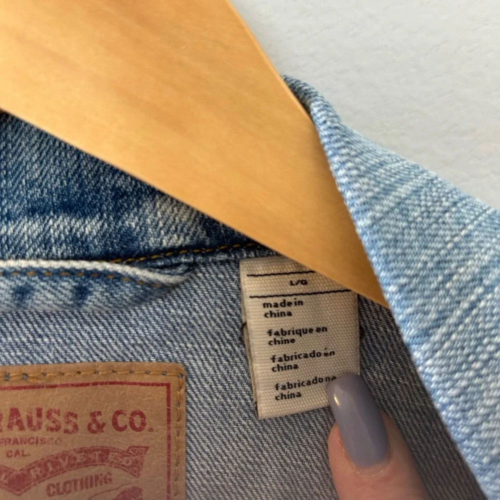 Levi’s Blue Denim Button Trucker Jacket | Size Large - Picture 2 of 10